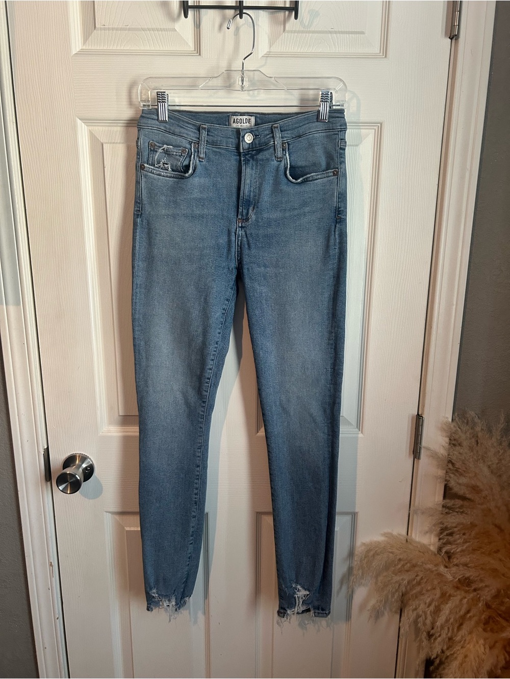Agolde Light Blue Skinny Jeans with Frayed Hem